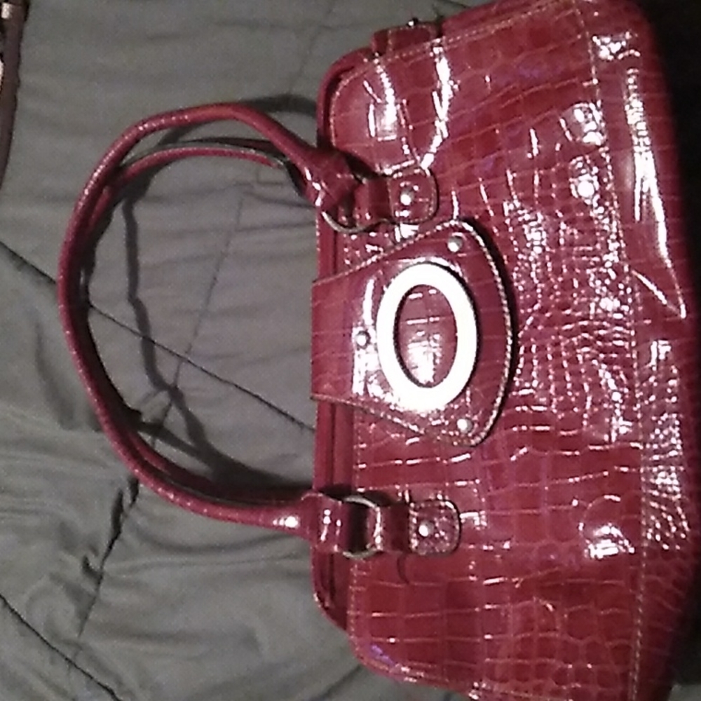 Payless - Picture 2 of 2